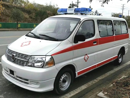 救护车是专业救助病人的特种作业车辆